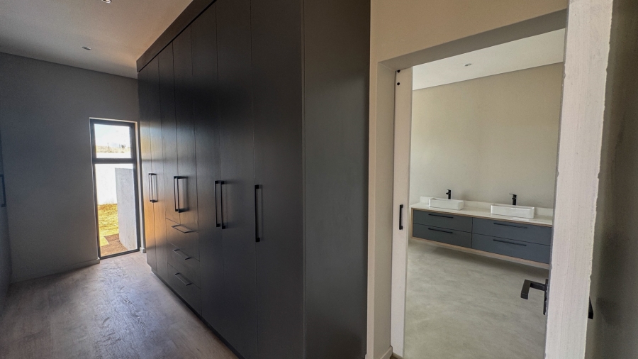 3 Bedroom Property for Sale in Tredenham Free State